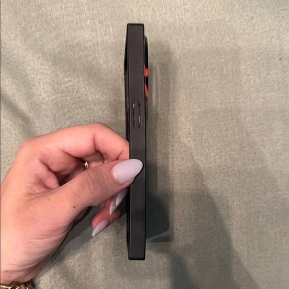 Authentic Flaunt Tortoiseshell Case - IPhone 14 Pro - Picture 3 of 6